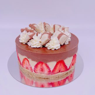 Bueno & Strawberry Cheesecake